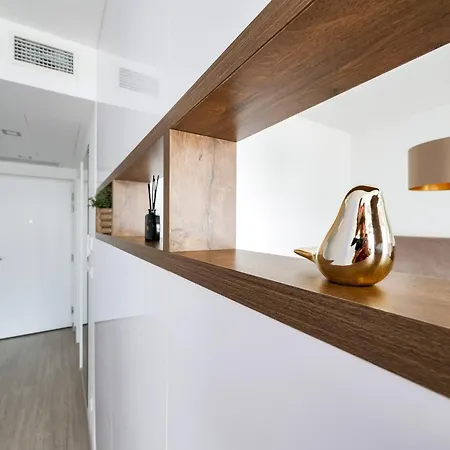 Apartment Modern Einpark
