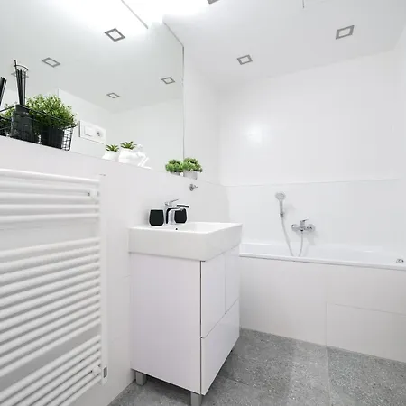 Apartment Modern Einpark Bratislava